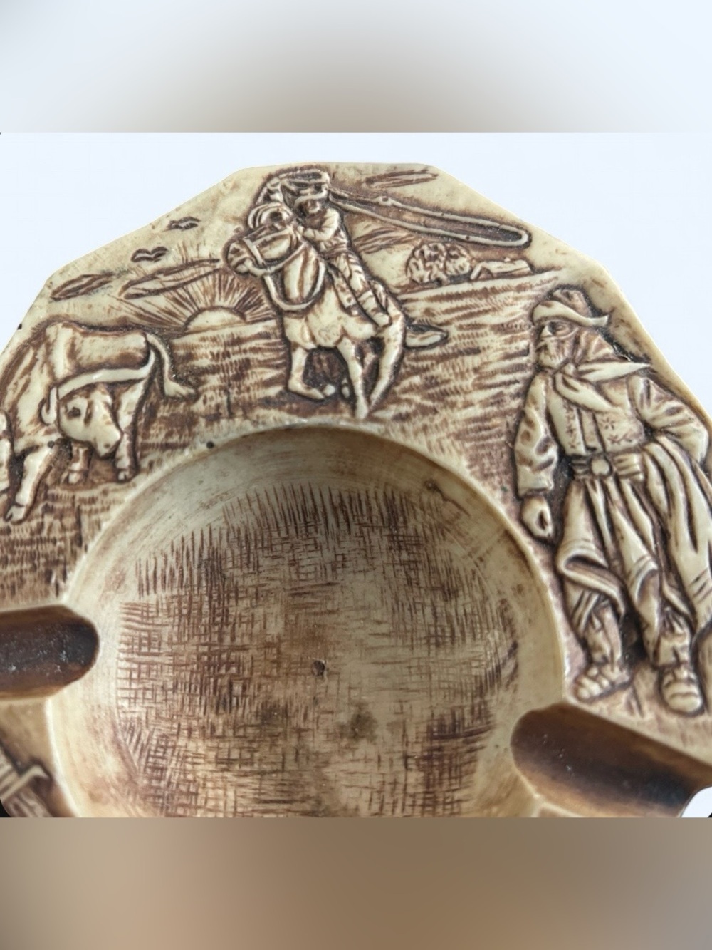 Vintage Argentina Gaucho Ashtray | Western Cowboy Scene Dish Rustic Decor - Picture 2 of 2